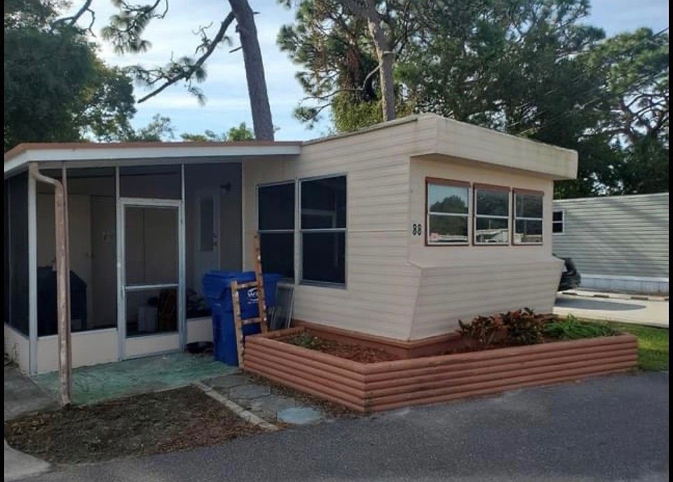 1st image of 12300 Seminole Blvd #88