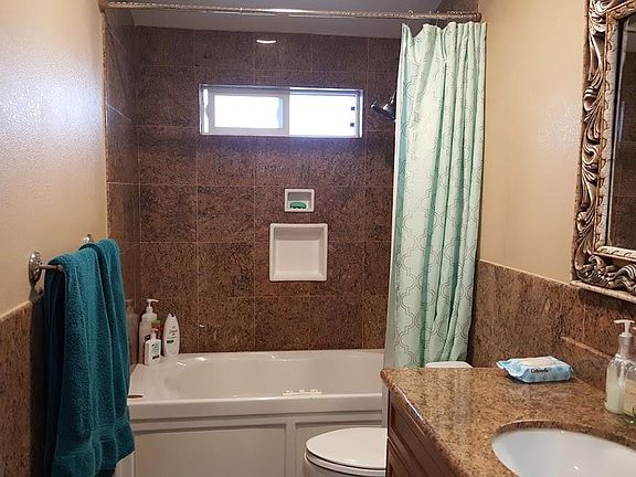 4th image of 2381 Galway Dr