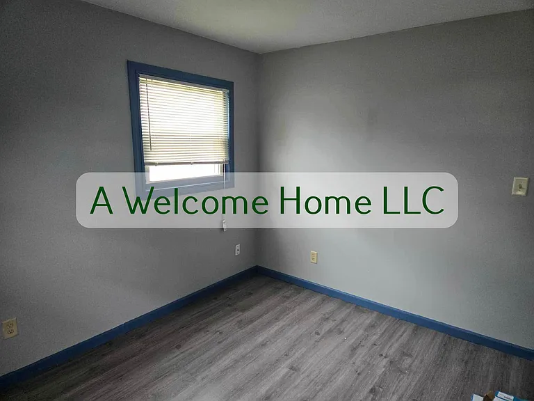 314 Edgeknoll Ln — Photo 8