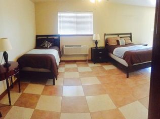 1609 Hill St APT 106, Three Rivers, TX 78071