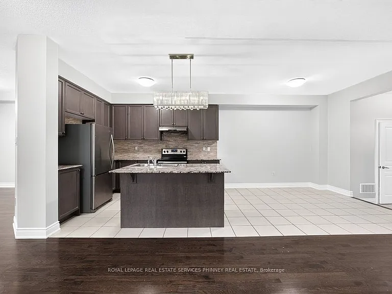 222 Moody Dr — Photo 8