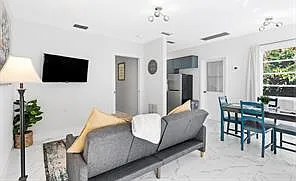 1 bed, 1.0 bath, 700 sqft, $1,900 — Photo 4