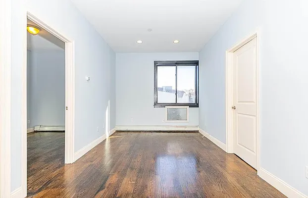 Rented by Skyhigh Realty NYC LLC | media 16