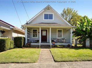 208 21st St, Dunbar, WV 25064