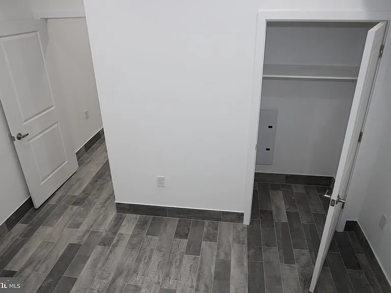 1231 Vine St #1 — Photo 14