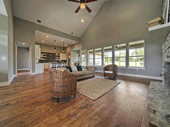 5th image of 630 Cypress Springs Dr