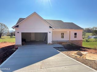 1039 Kirk Rd, Greenback, TN 37742