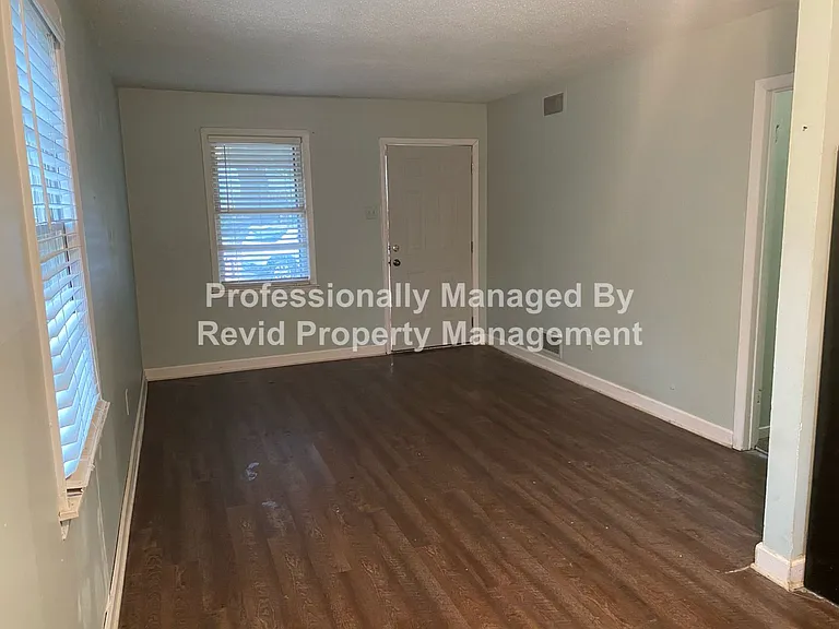 4121 Westover Ave — Photo 6