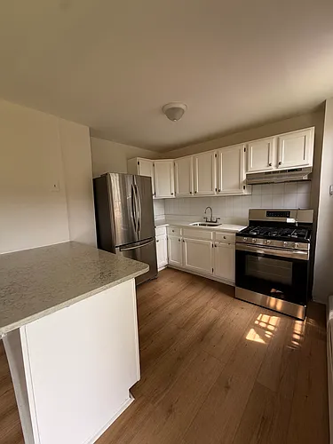 109 19th St #2 Photo 1