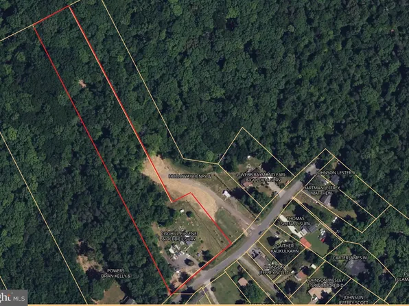 18260 Johnson Rd, Triangle, VA 22172