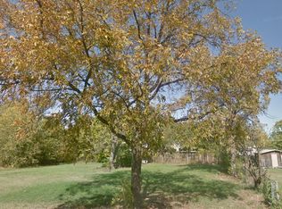 1021 E Hattie St, Fort Worth, TX 76104