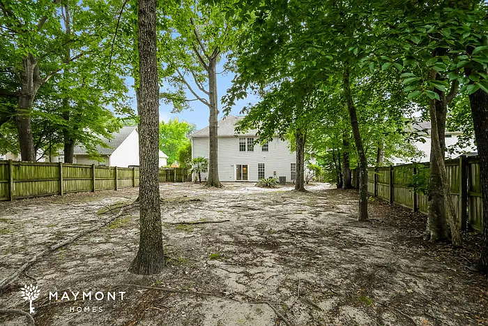 108 Waddington Trce — Photo 12