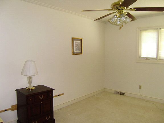 5th image of 2107 Dallas Dr