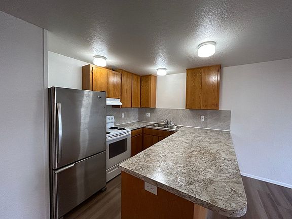 2nd image of 2411 Verona St #4