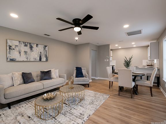 2nd image of 858 HARRIMAN PL