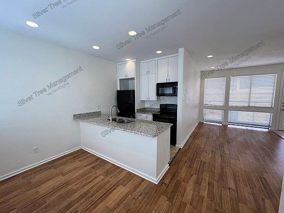 5th image of 4015 Bowser Ave APT E