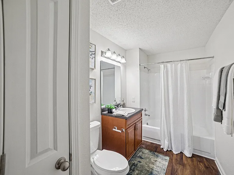 Willow Ridge Apartments — Photo 20