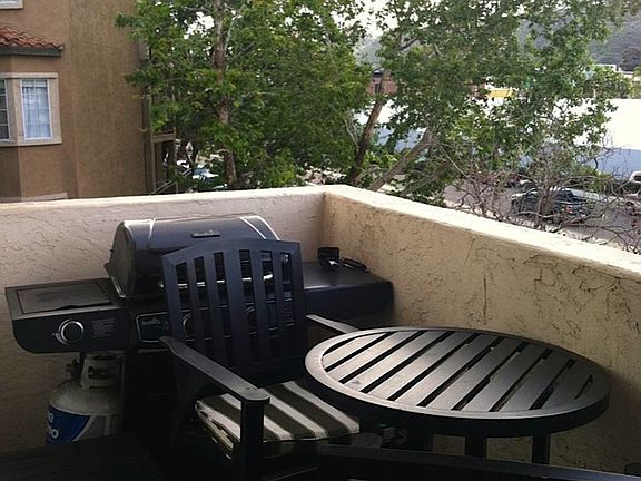 5th image of 680 Camino De La Reina #2205