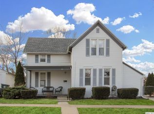 826 S 10th St, Quincy, IL 62301