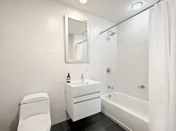 80 Chambers Street image 14 of 15