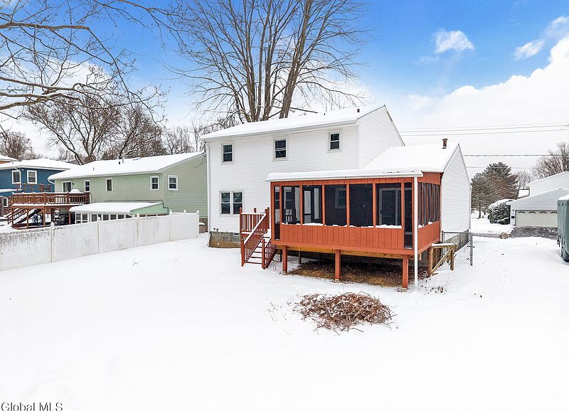 4th image of 65 Wood Terrace
