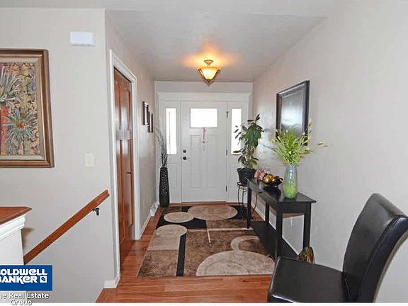 2nd image of 1039 Aldine Ct