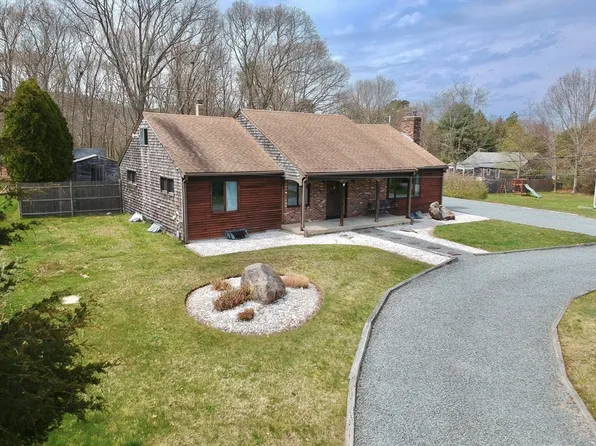 133 Beaver Dam Rd, Plymouth, MA 02360