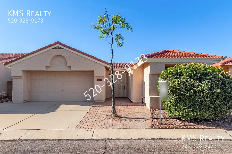 3 Beds / 2 Baths Home - Owner/ Agent — Photo 1