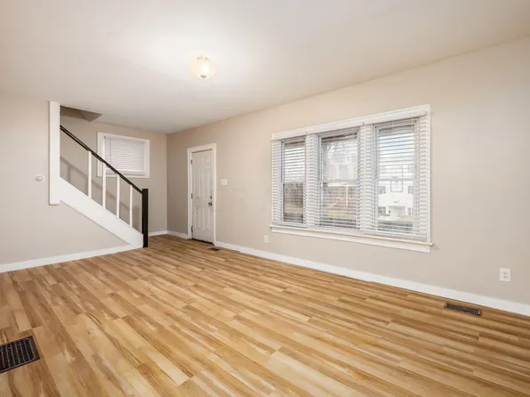 1166 E Livingston Ave, Columbus, OH 43205