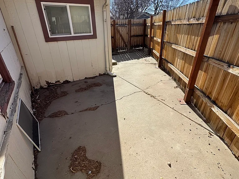 312 Peach Ave — Photo 18