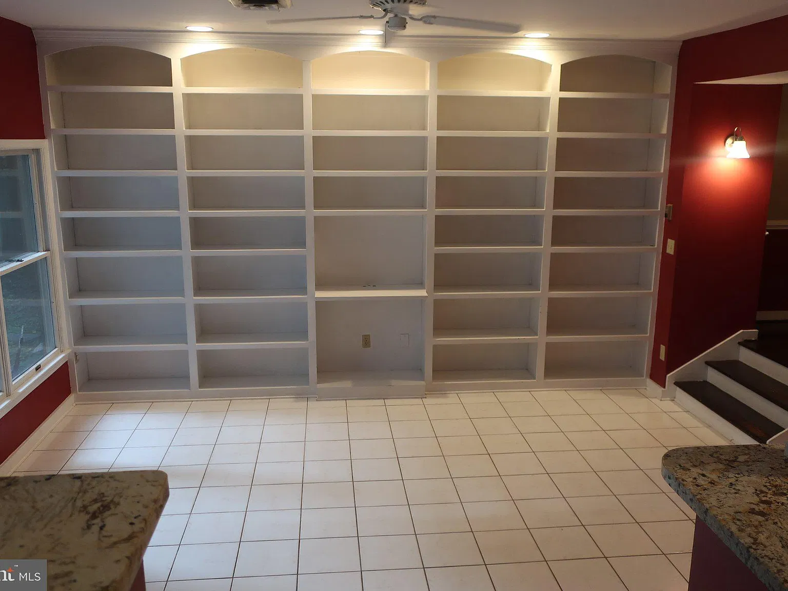 4 bed, 2.5 bath, 2216 sqft, $3,990 — Photo 2