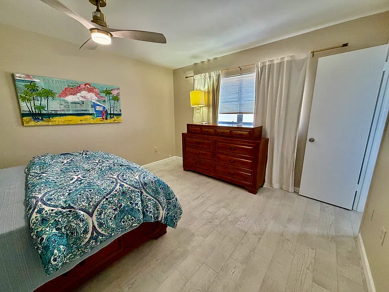 220 Park Blvd N #203 — Photo 6
