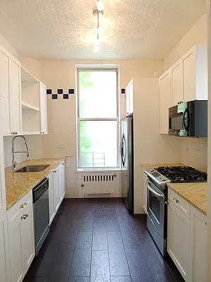 Rented by Sotheby's International Realty | media 9