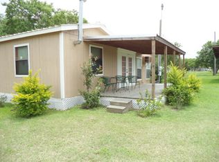1203 W Dallas Ave, Seadrift, TX 77983