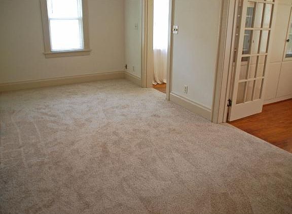 3rd image of 406 7th Ave S