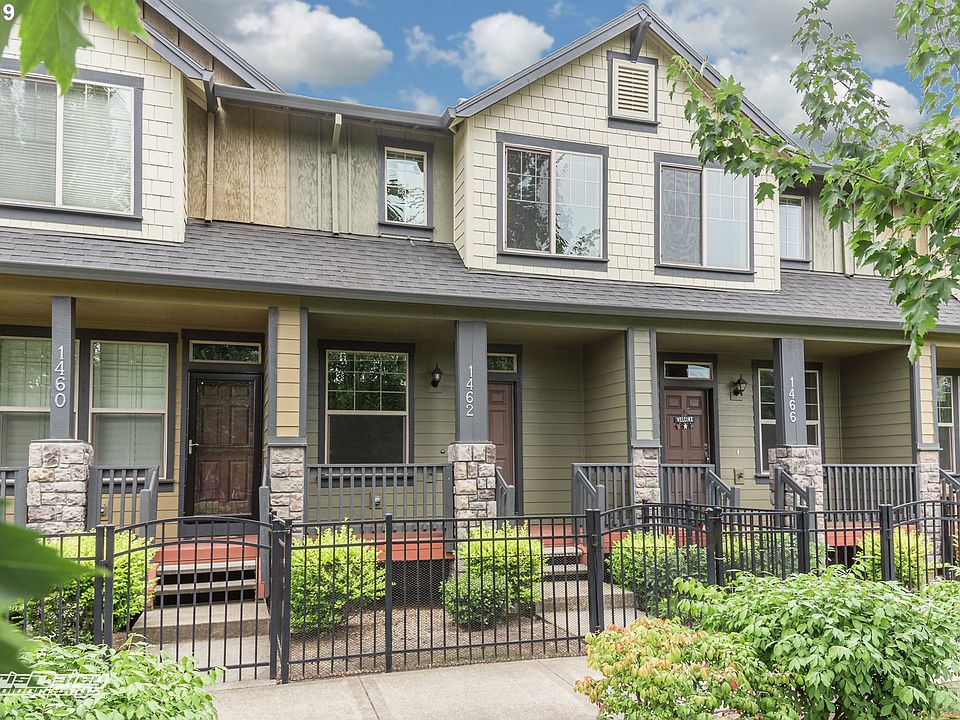 1st image of 1462 NE Redspire Ln