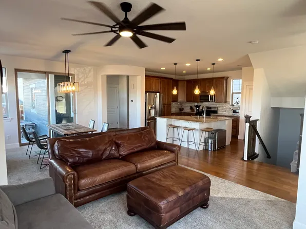5083 N Xenia St, Denver, CO 80238