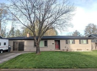 710 S 4th St, Central Pt, OR 97502