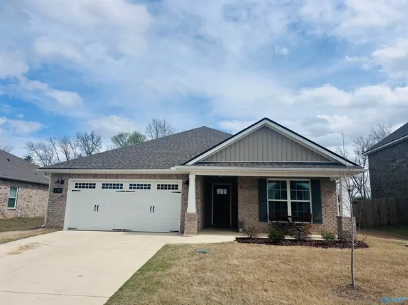 135 Ivy Vine Dr, Toney, AL 35773
