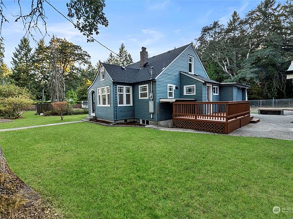 5th image of 807 152nd Street E