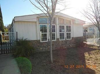 1st image of 14868 Vinehill St