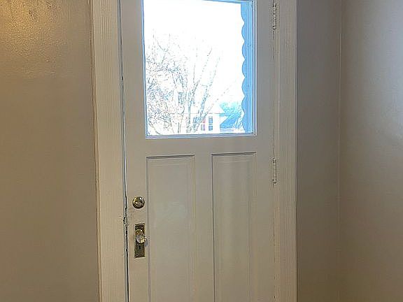 4th image of 2421 W McKinley Ave