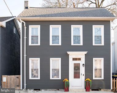 231 W Locust St, Mechanicsburg, PA, 17055