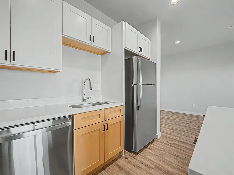 1311 NE 2nd Ave #1-5 — Photo 7