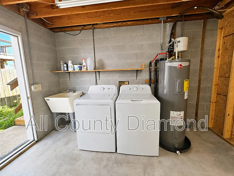 6009 Sunset Ave — Photo 24