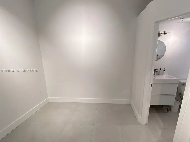 2829 Indian Creek Dr #1405 — Photo 6