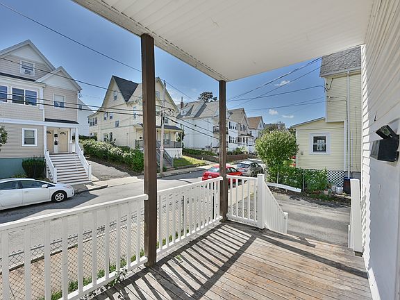 4th image of 38 Clayton St