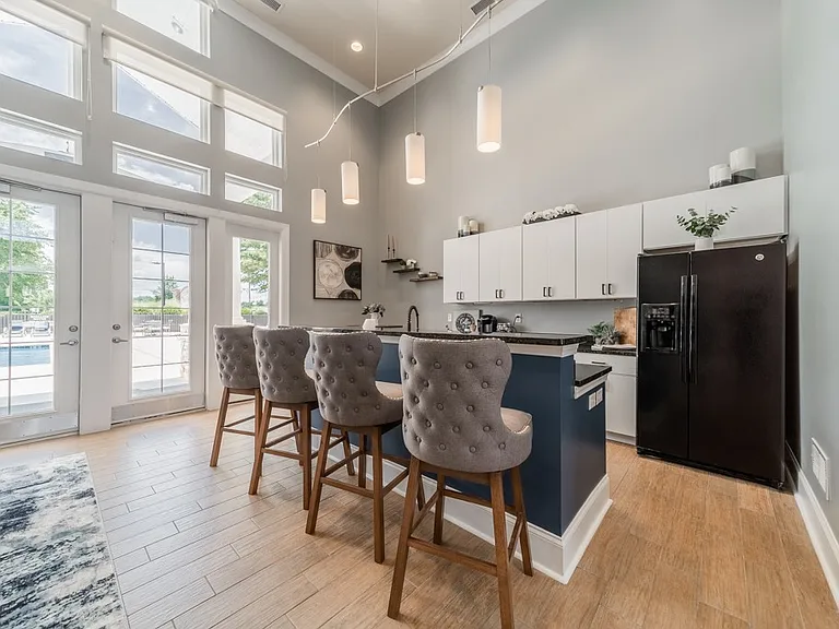 Piedmont Place — Photo 11