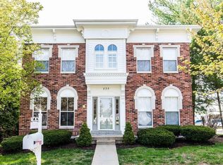 828 Village Center Dr, O'Fallon, MO 63368