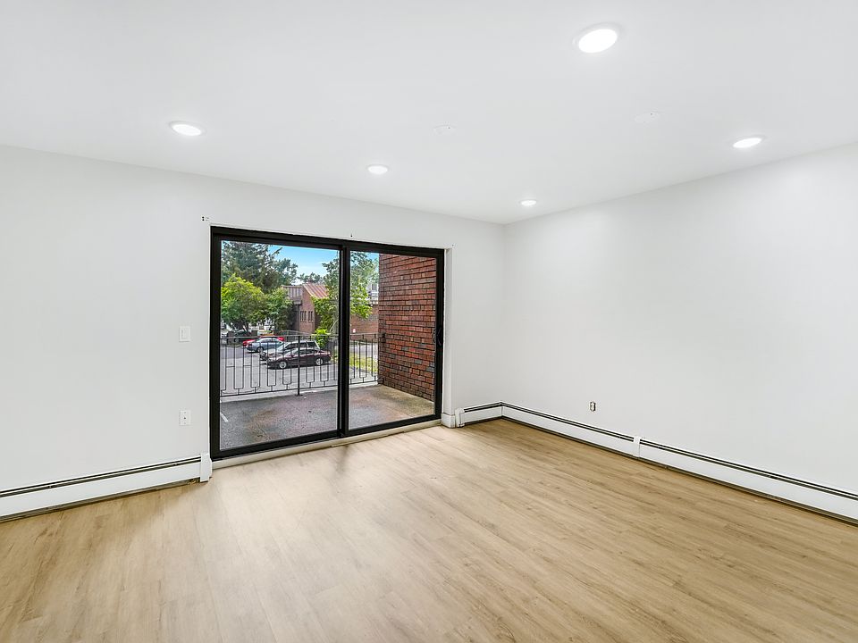 2nd image of 22 Atwood St #311